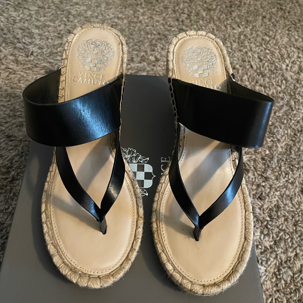 Size 7 1/2 Vince Camuto sandals